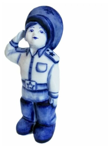 фото Скульптура. Галактика г. Гжель. Сын полка. Гжельская роспись. Фарфор. Высота 13,5 см.