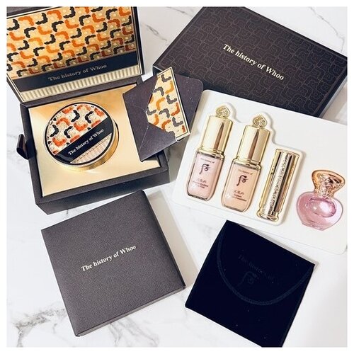 The History Компактная пудрa ( тон 02 ) SPF 35/PA++ Gongjinhyang Mi Royal Pact