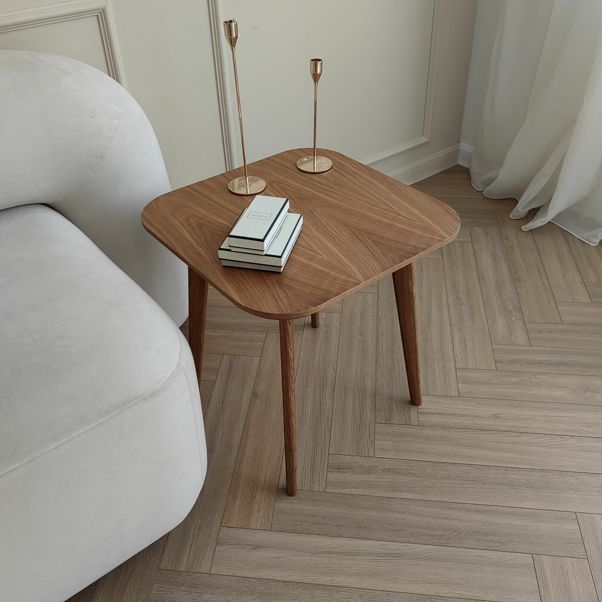 Журнальный стол — фото 1