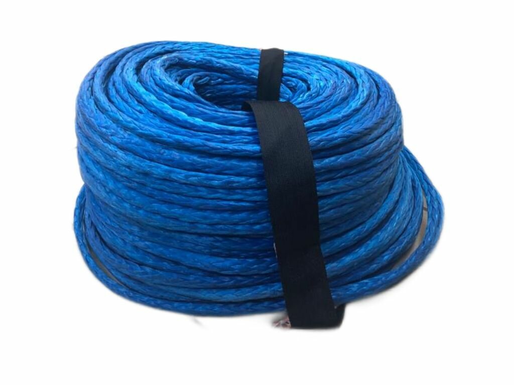Трос лебедки синтетический "XL Rope". Трос лебедки метражом. Диаметр 12 мм. Длина 25 метров. Максимальная нагрузка 10800 кг. Цвет синий