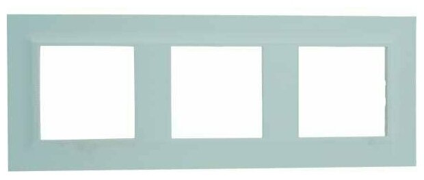 Рамка для розеток и выключателей Legrand Structura 3 поста, цвет голубой - фотография № 1