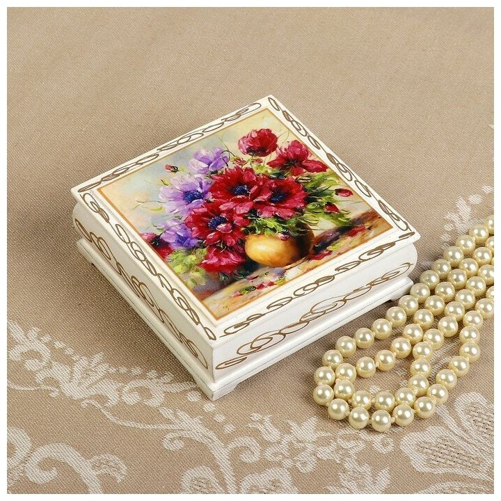 Шкатулка «Букет цветов в вазе», белая, 10×10 см, лаковая миниатюра 3696460