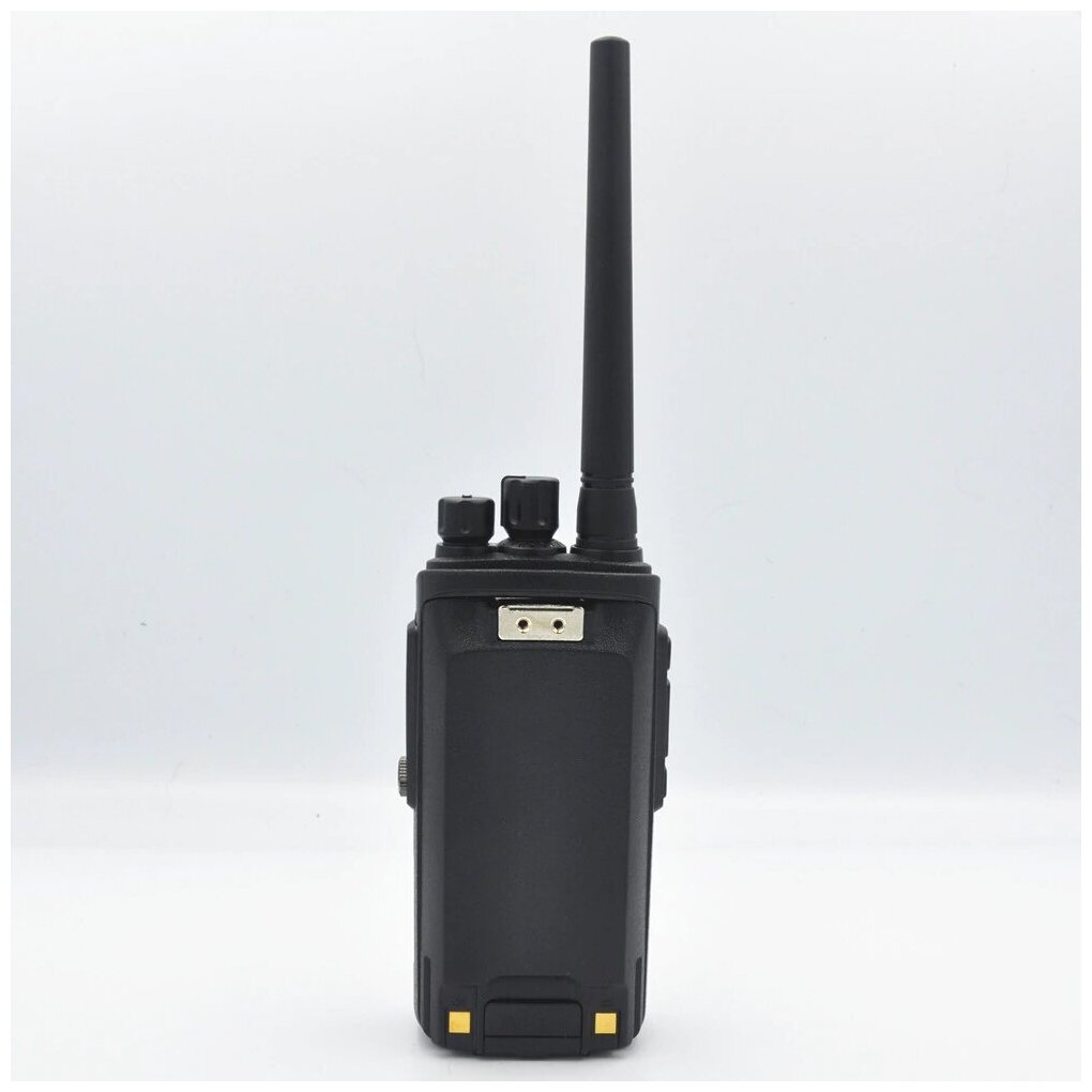 Цифровая DMR портативная радиостанция TYT DM-680 с мощностью 10вт и защитой класса IP67