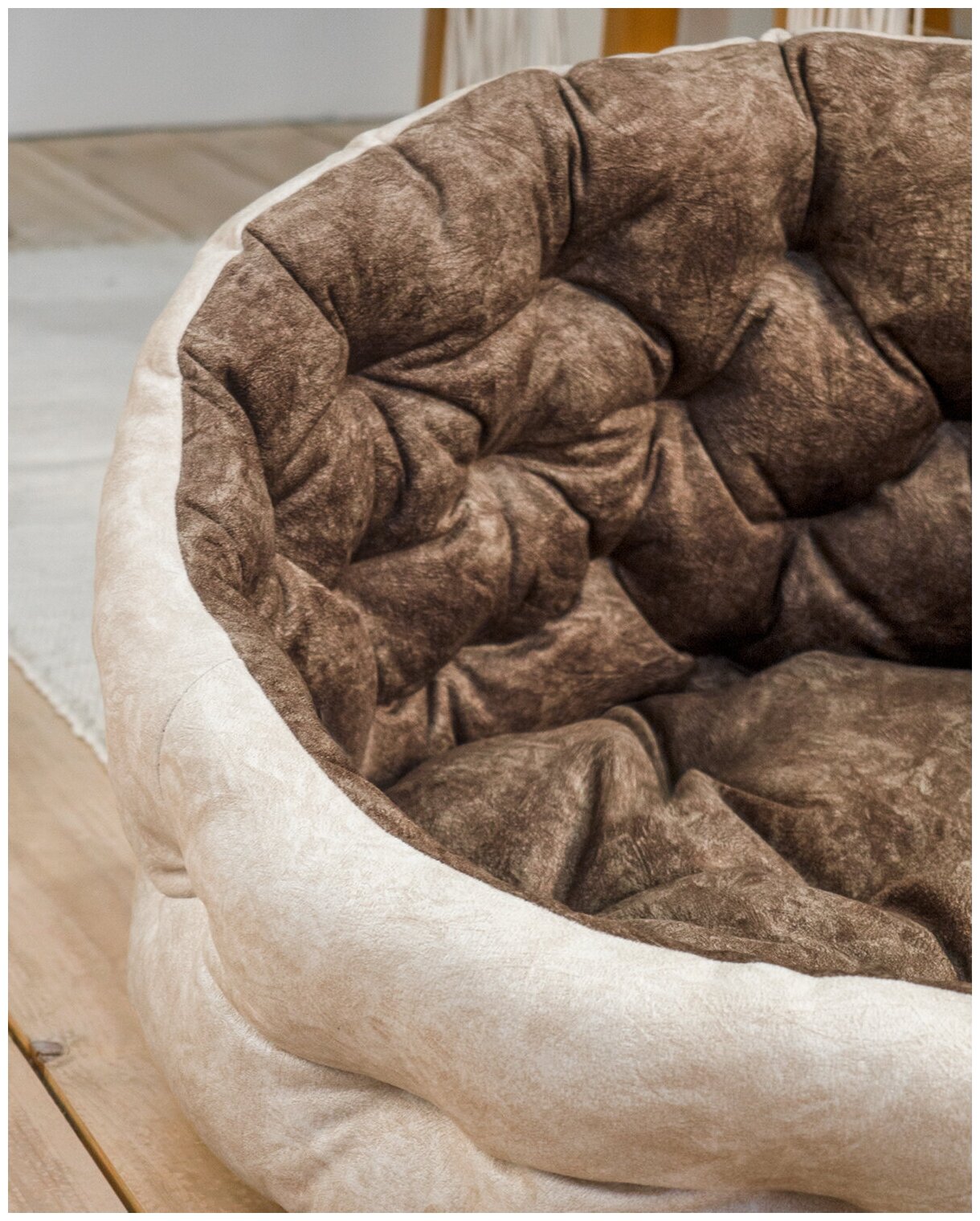 Лежак для собак и кошек, 40х40, коричневый, (мебельный микровелюр, холлофайбер) - фотография № 4