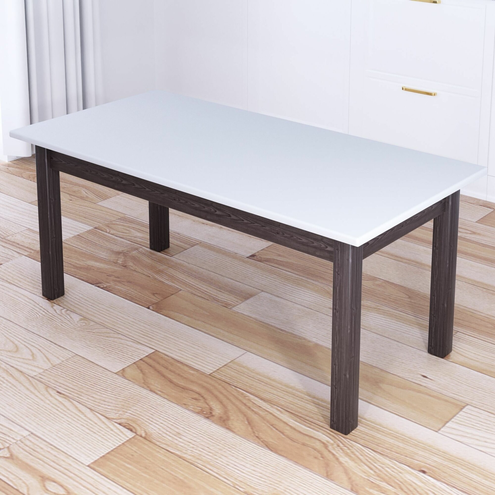 фото Стол журнальный Классика с белой столешницей из массива сосны 20 мм и ножками цвета венге 90х60х44 см