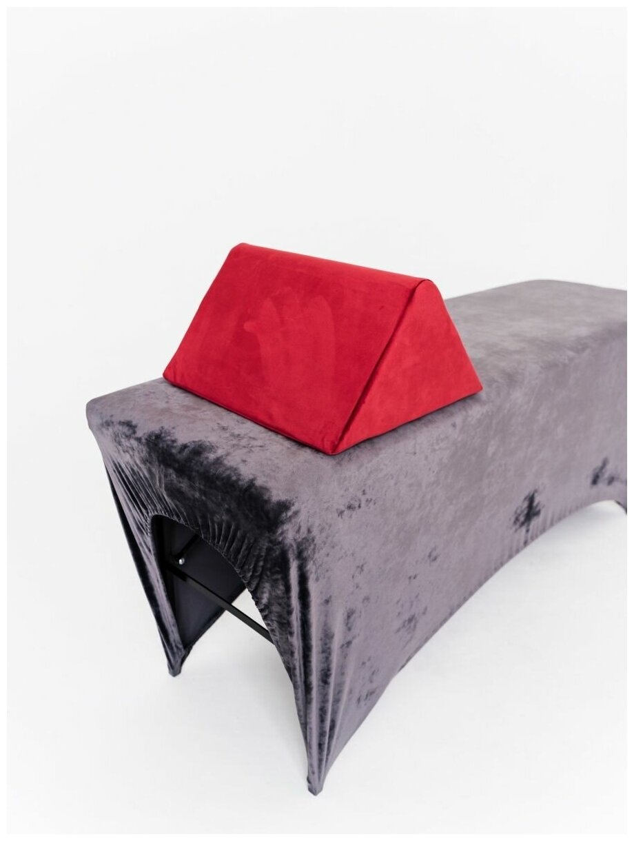 Треугольная подушка под ноги колени на кушетку Pantera SPA Красный