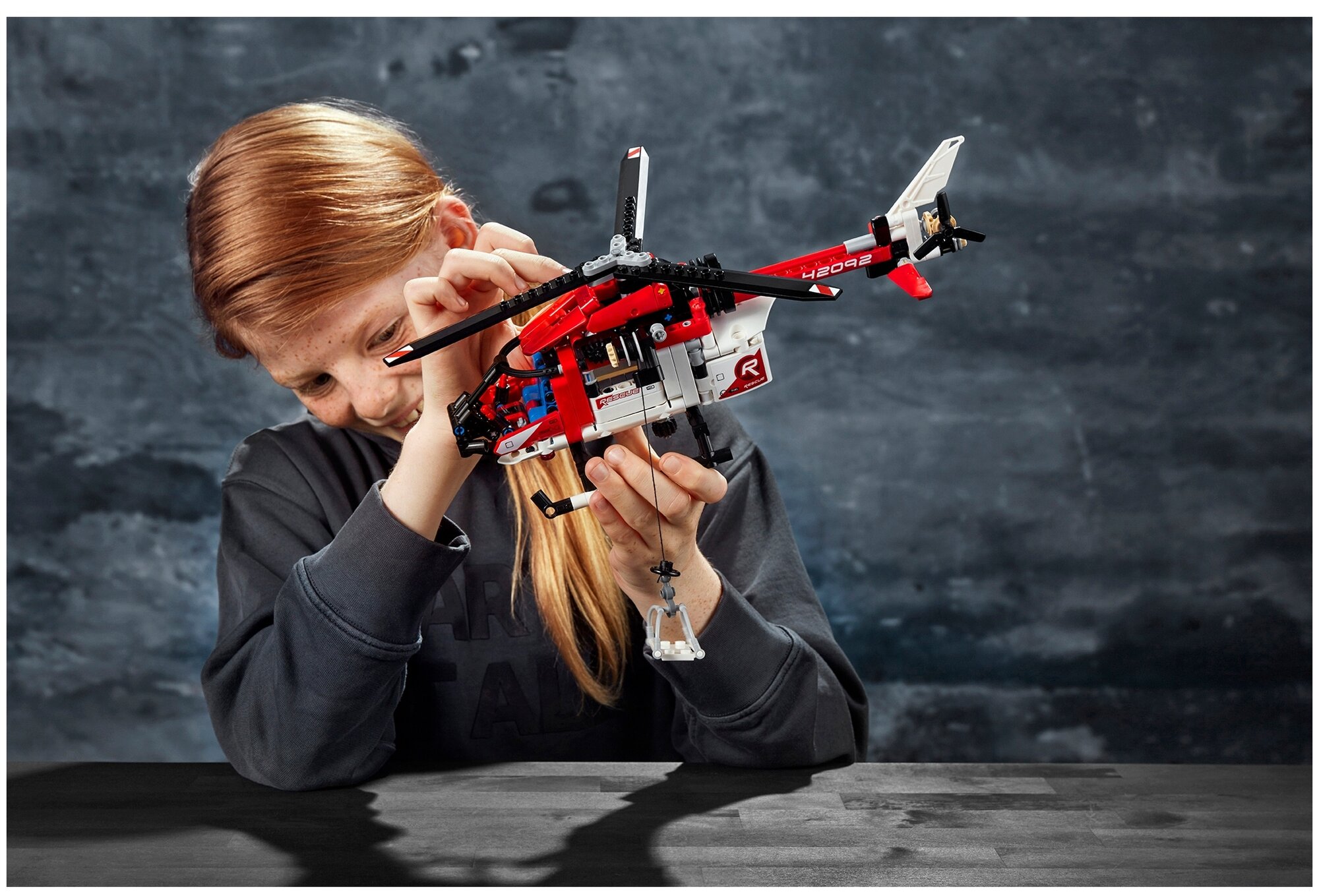 Lego Technic 42092 Спасательный вертолёт Конструктор - фото №12