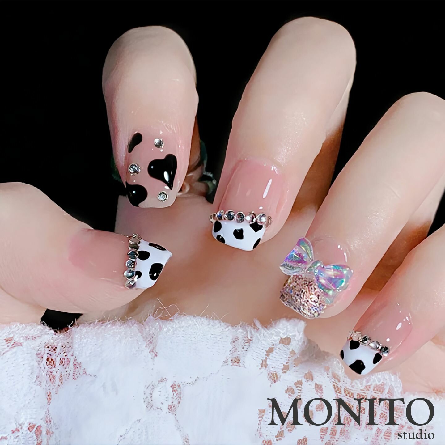 фото Накладные ногти с клеем MONITO (Комплект 24 шт. + клей и гелевые наклейки)