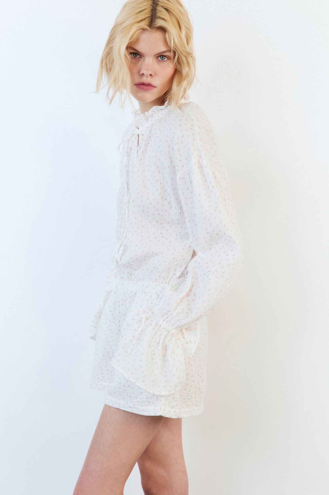 фото Комбинезон хлопковый с шортами и длинными рукавами Befree 2421315002-4-M