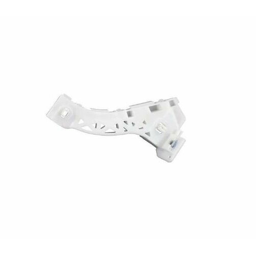 Кронштейн крепление переднего бампера Mazda 3 BK BN8V500U1C 636₽