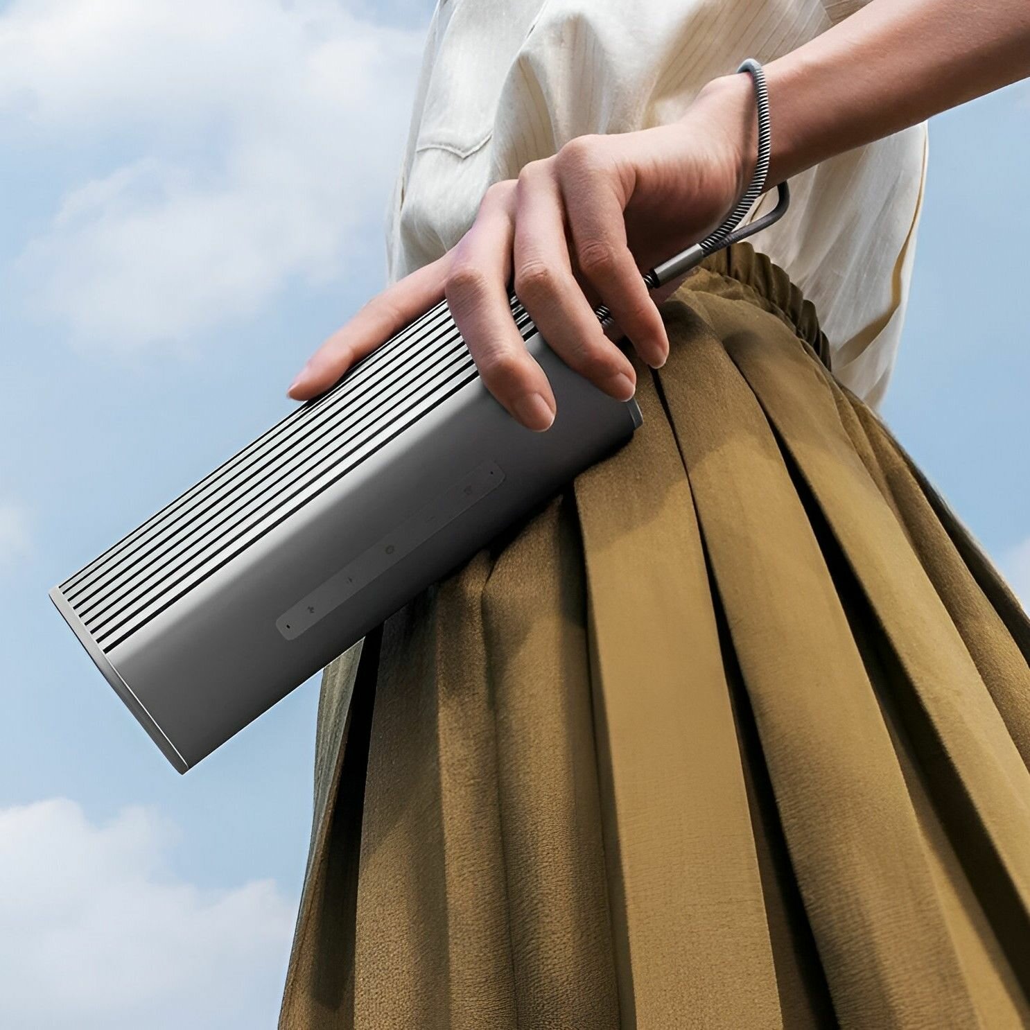 Картинки Портативная колонка Sound Move (M03A) Silver