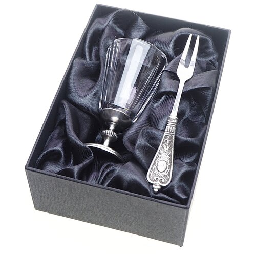 Рюмка Ампир граненая хрустальная лафитник 25 мл для водки и закусочная вилка в футляре