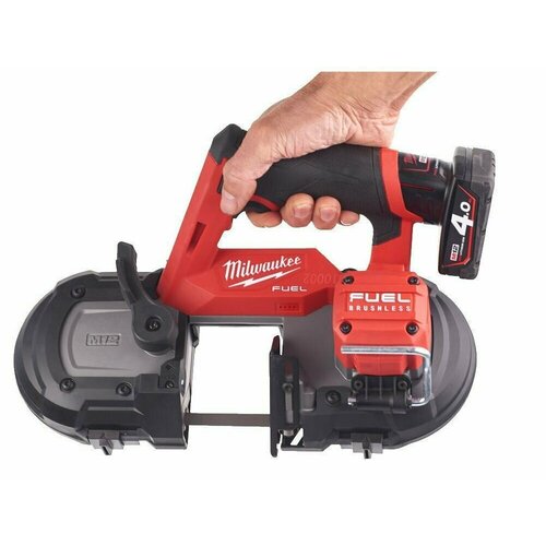 Аккумуляторная ручная ленточная пила Milwaukee M12FBS64-0C 12 В