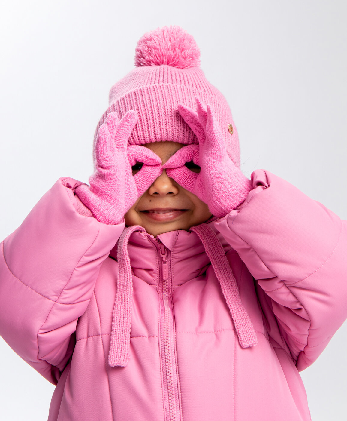 фото Перчатки вязаные розовые Button Blue для девочек