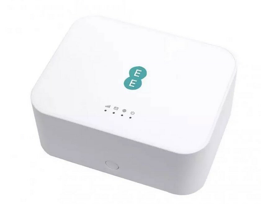 Роутер Alcatel 4gee hub, 7cat(300Мбт), два диапазона 2,4 и 5Ghz, в меню переключается под внешнюю антенну, зарядное 3А, автоматическая настройка под всех операторов