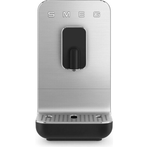 Кофемашина Smeg BCC11BLMEU 7799000₽