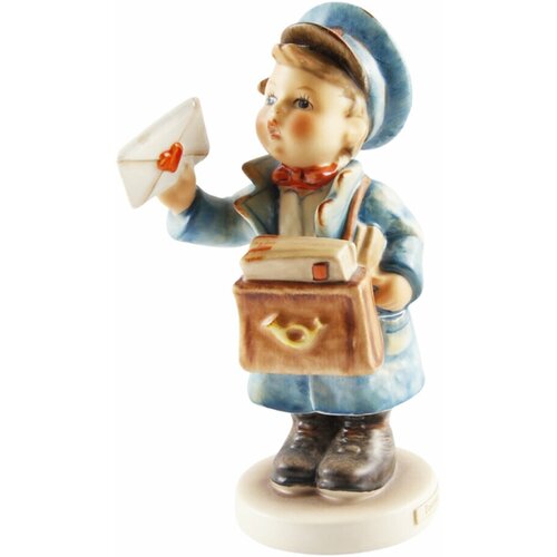 Коллекционная статуэтка Hummel "Почтальон" из серии "Детки". Фарфор, ручная роспись. Германия, Goebel, 1960-1972 гг.