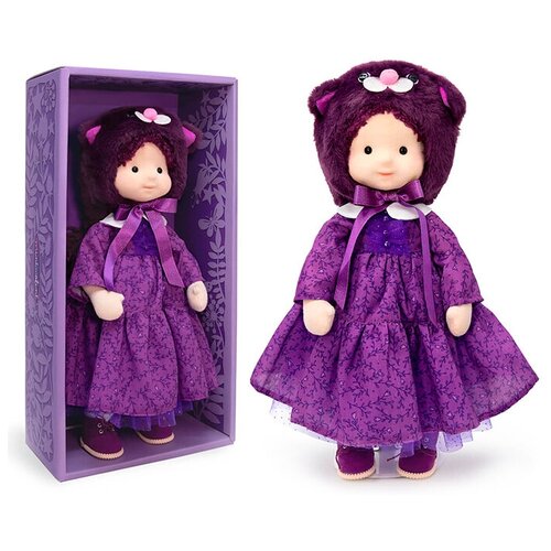 Кукла Тиана в шапочке 