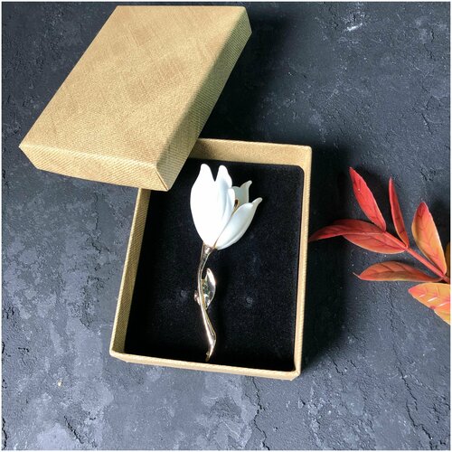 Женская брошь подарочная в виде тюльпана