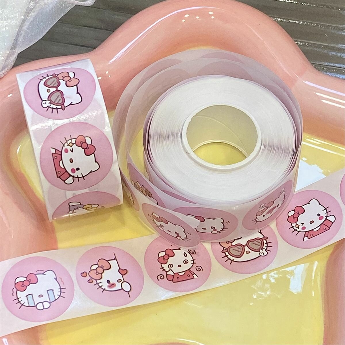Наклейки Hello Kitty набор розовых стикеров с хеллоу китти 500 шт — фото 1