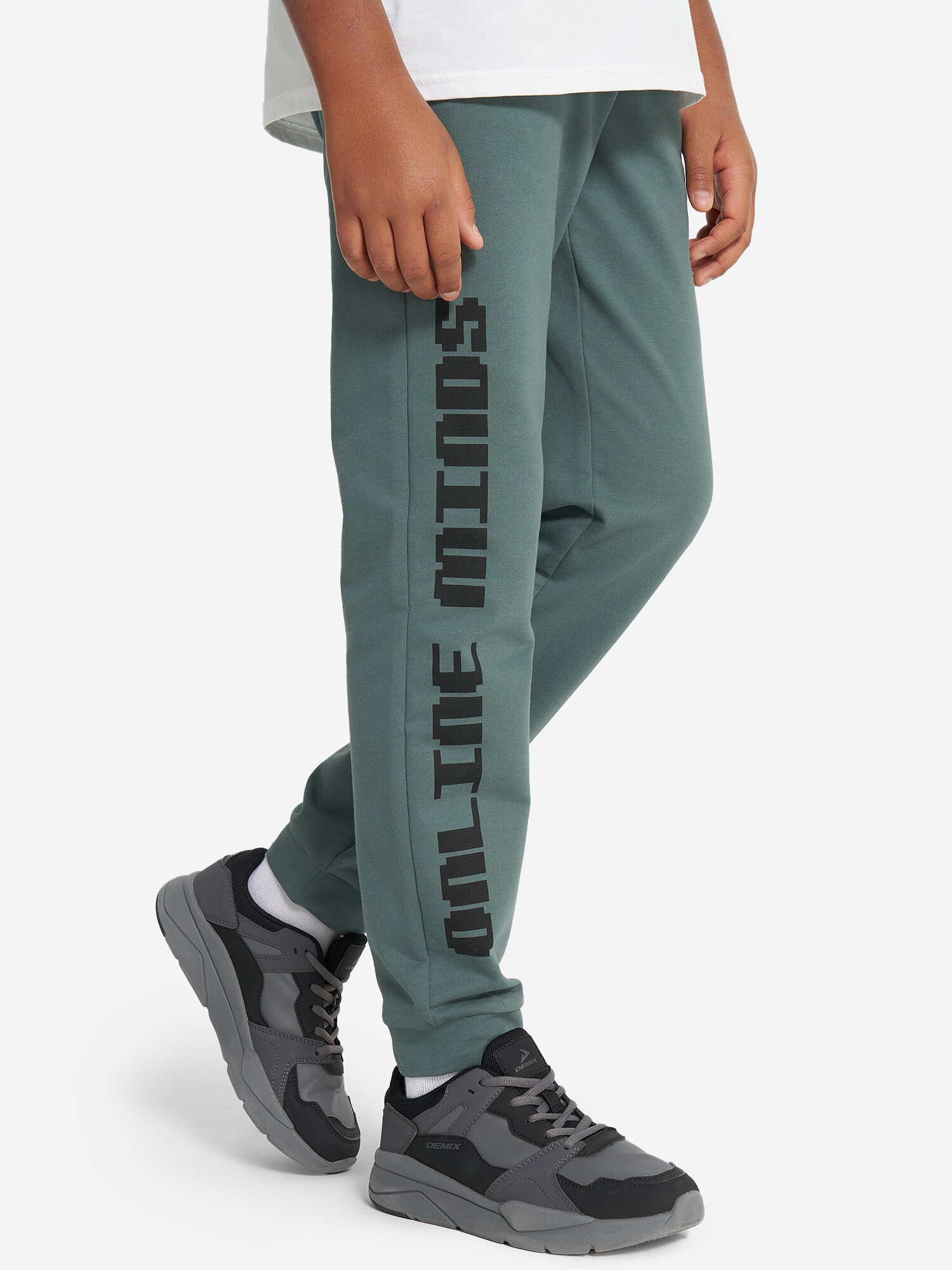 Брюки спортивные Demix Sport Style Boys Knitted Pants, размер 146/152, зеленый