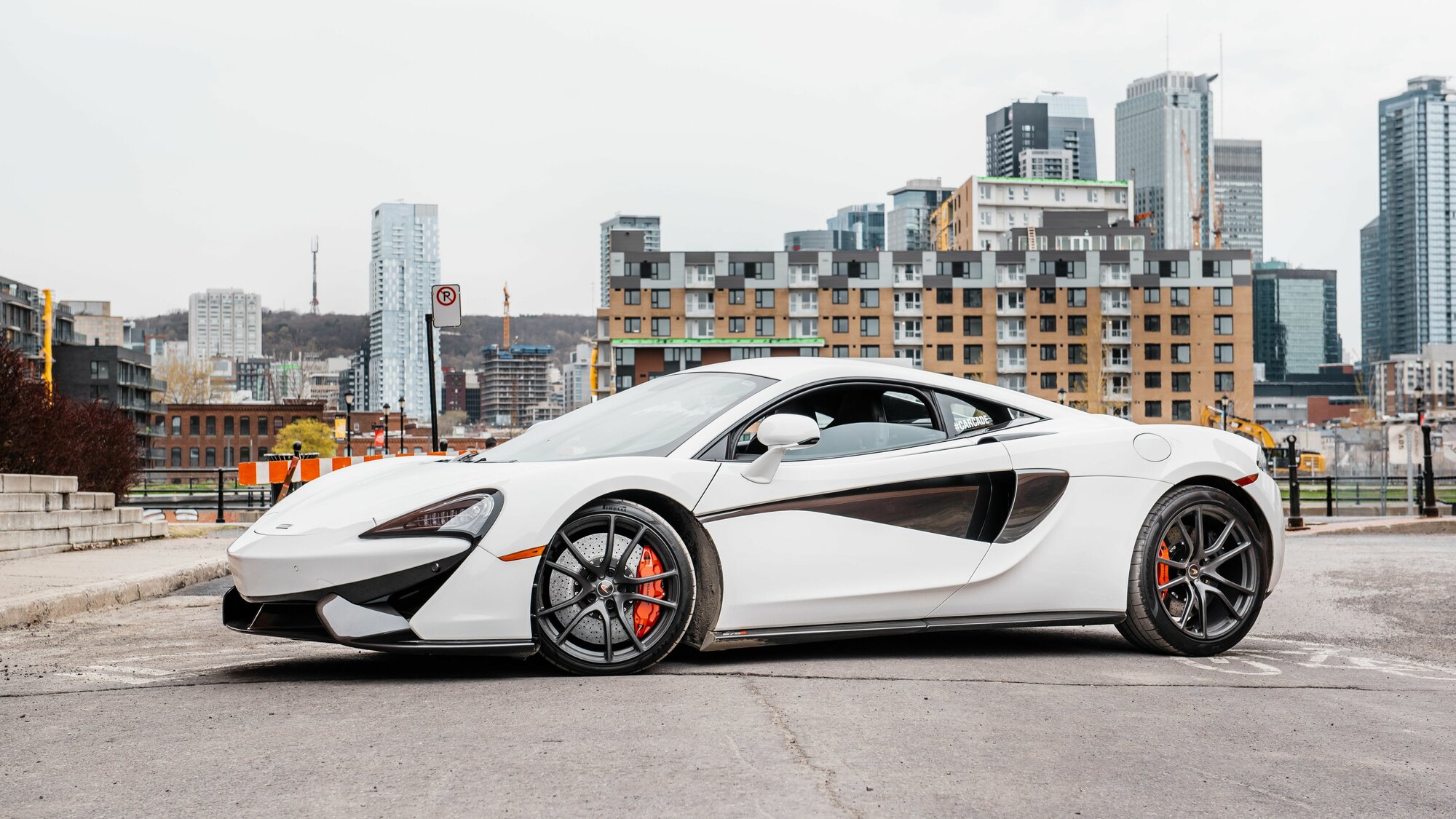 Плакат "mclaren-5k-2019, черно-белый" из коллекции "Авто" А4