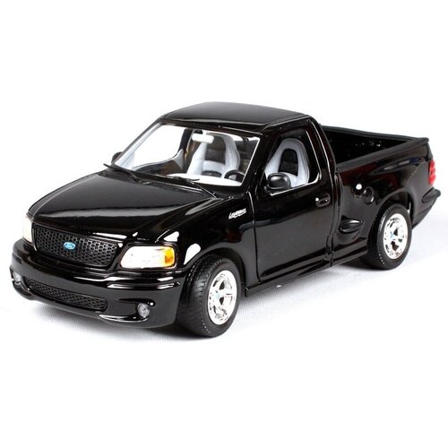 Машина MAISTO 1:21 Ford Svt F-150 Lightning Красный 31141 в ассортименте