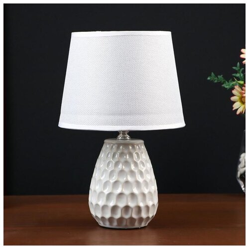 фото Лампа настольная risalux e14, 40 вт, белая, 17*17*27 см