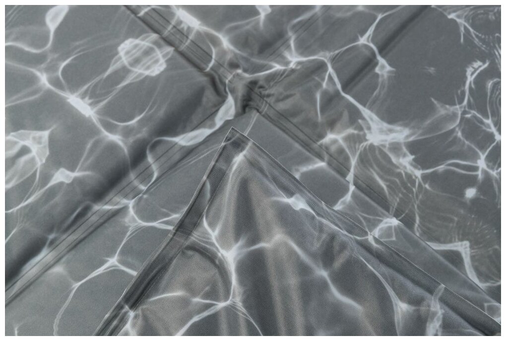 Лежак подстилка охлаждающий Trixie мягкий серый XXL 110 х 70 см (1 шт) - фотография № 12