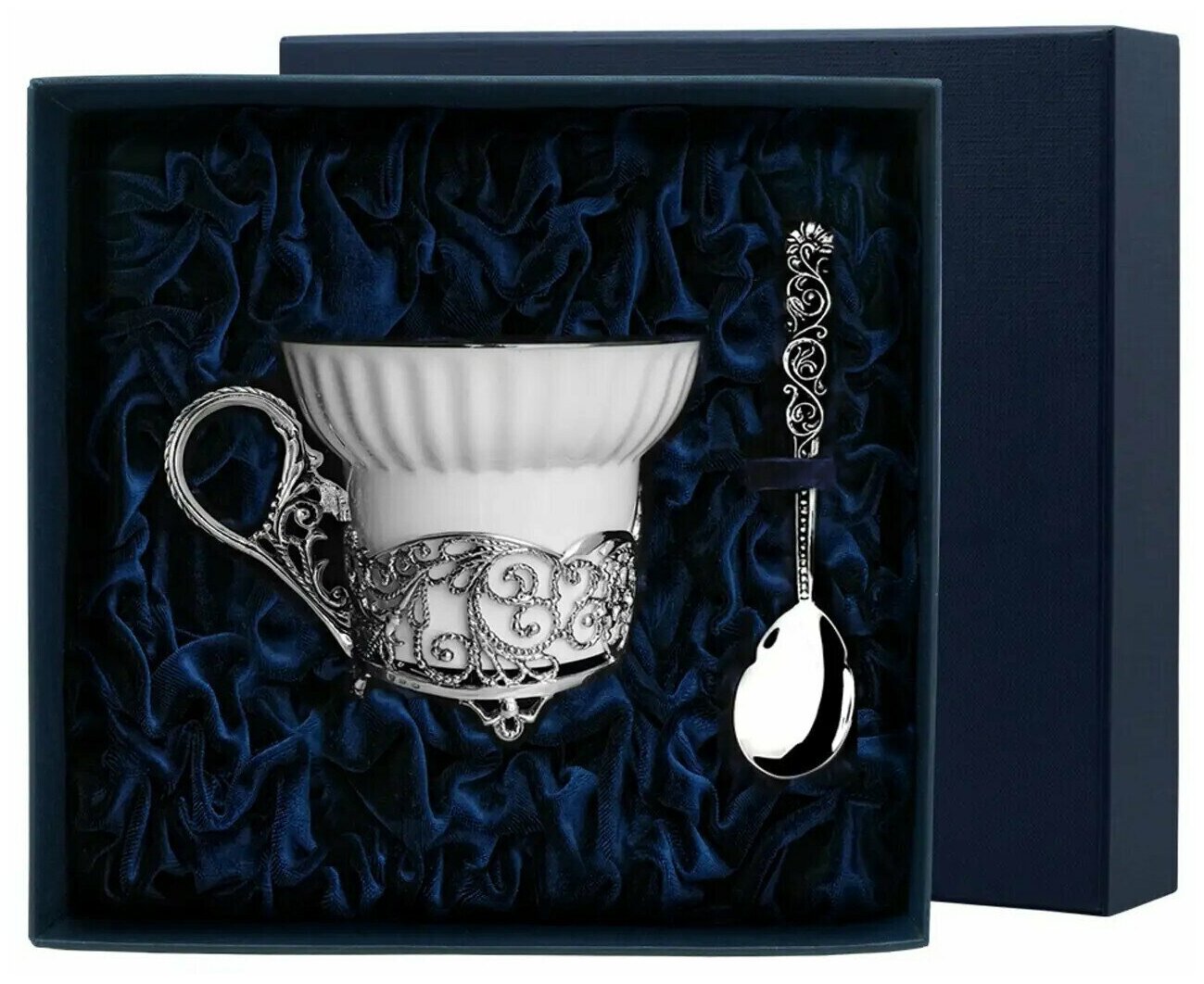 Чашка чайная АргентА "Кружевные узоры" серебро с ложкой с футляром