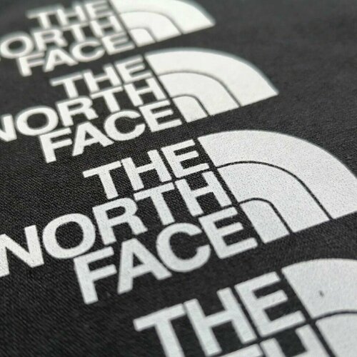 Термотрансфер Tite, термонаклейка на одежду The north face белый, размеры 6х3 см