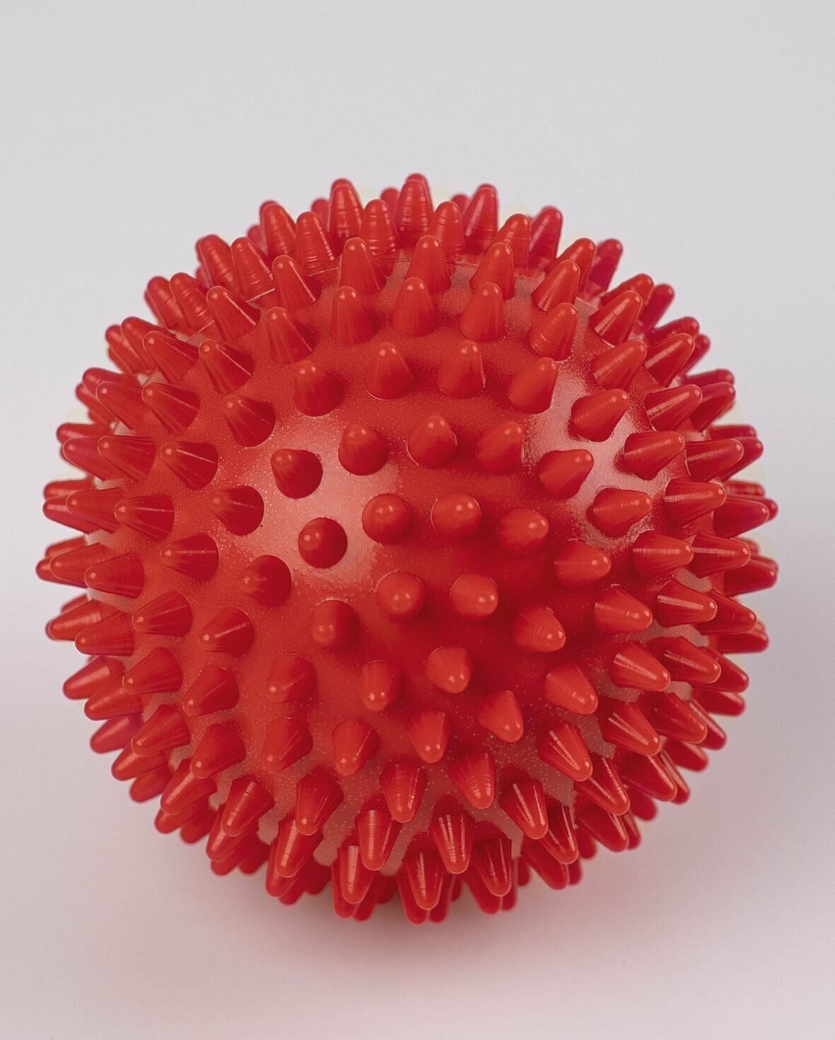 Мяч массажный жесткий/Мячик для массажа с шипами Ежик/7,5 см./Красный - фотография № 15
