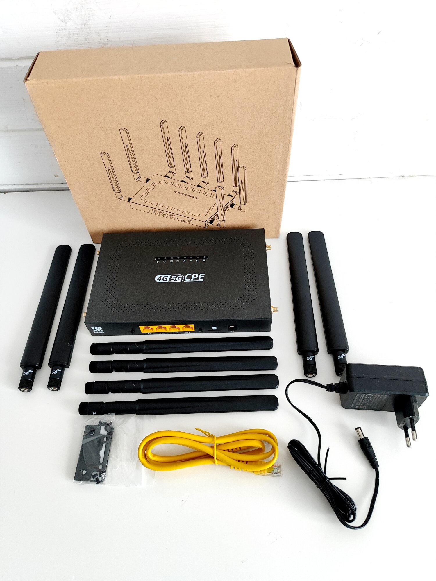 Прошитый WIFI роутер 5G LTE+ 4G 3G Z8105AX Zyxel Cat.22 с поддержкой сим карты MIMO 4x4 2000мбит/с двухдиапазонный — фото 1