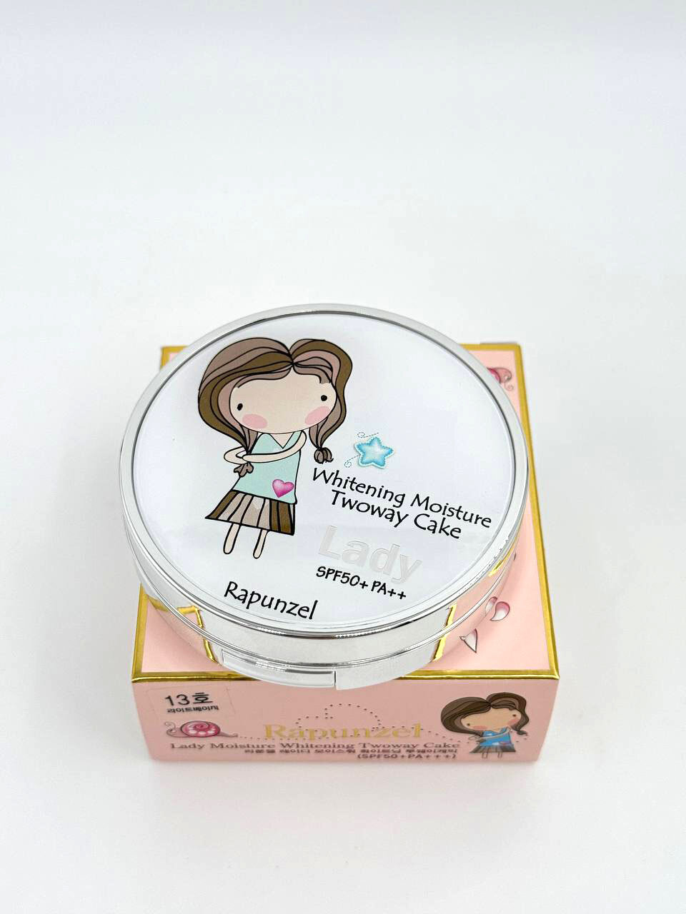 Пудра компактная 2-в-1 Rapunzel Lady Moisture Whitening Two Way Cake, увлажняющая, выравнивающая тон, SPF50+ PA+++13 Тон — фото 1