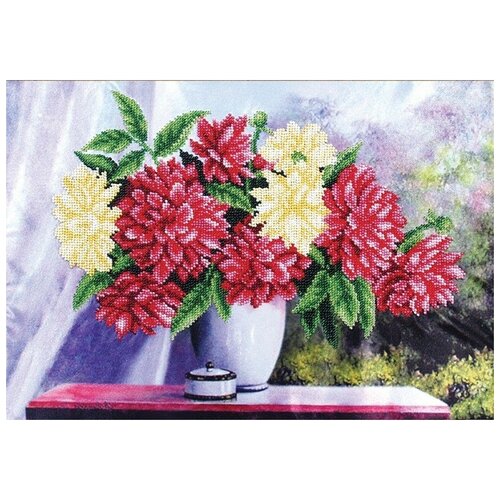 Астры на столе (рис. на ткани 39х27)