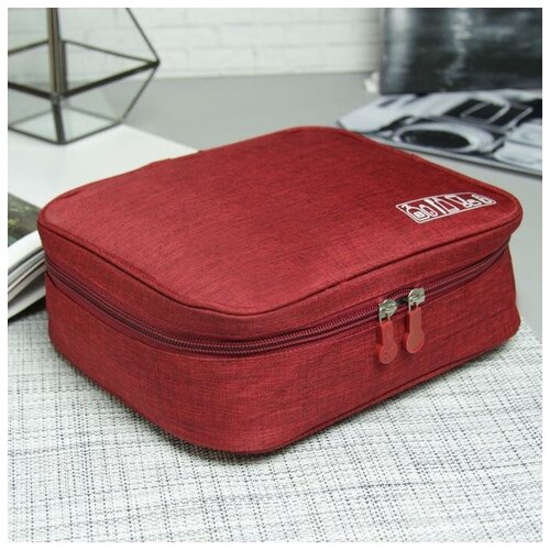 фото Косметичка дорожная, отдел на молнии, цвет красный newstory