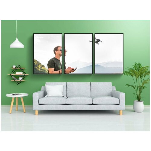 фото Набор модулных постеров для интерьера "дрон, человек, пилот бпла" 60x90 см. в тубусе, без рамки lotsprints