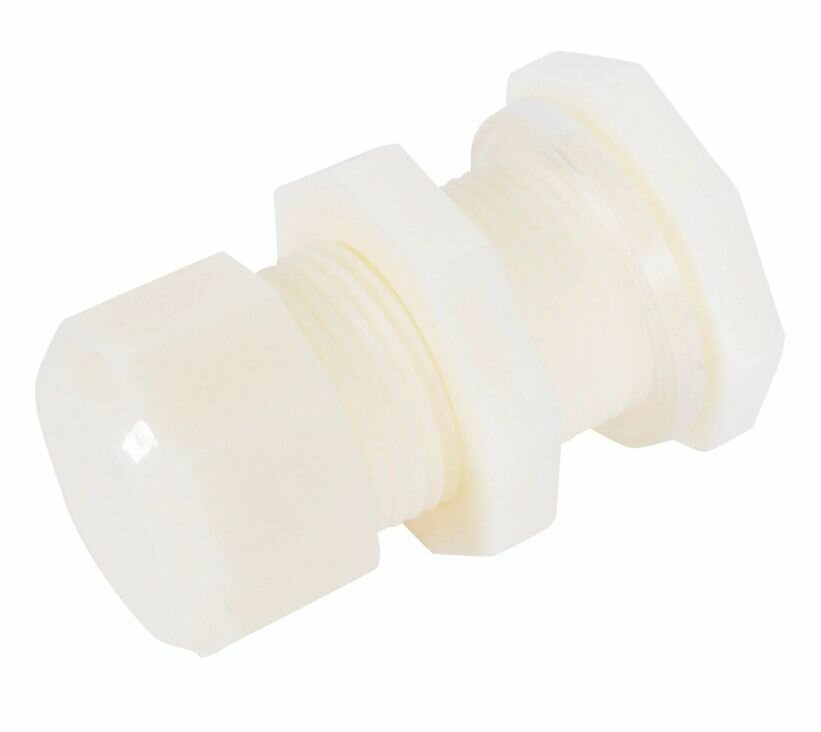 Штуцер для бочки BOUTTE 19 мм. № 4