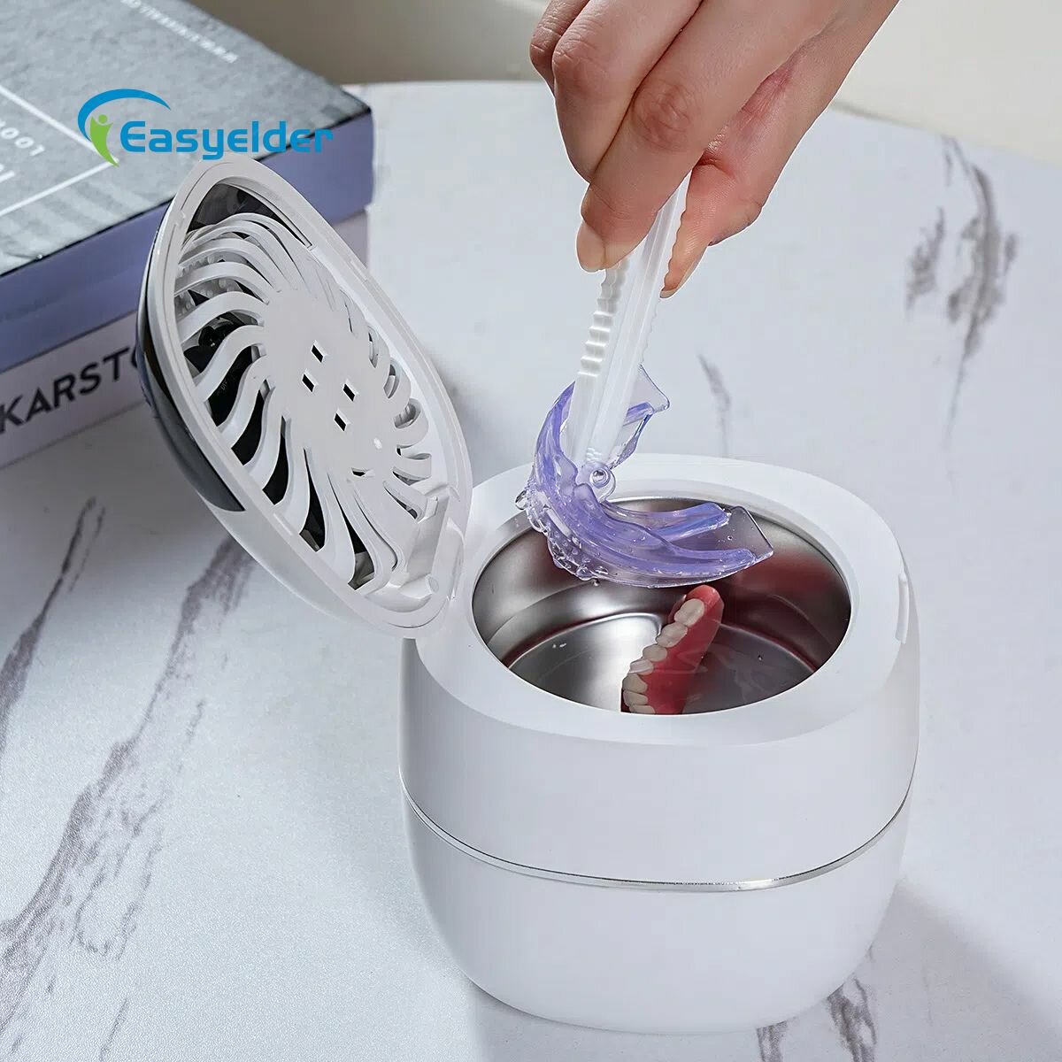 Средства Для Очистки Зубных Протезов Easyelder Средство для чистки зубных протезов с системой УФ-дезинфекции и сушки воздухом для уменьшения бактериальной инвазии