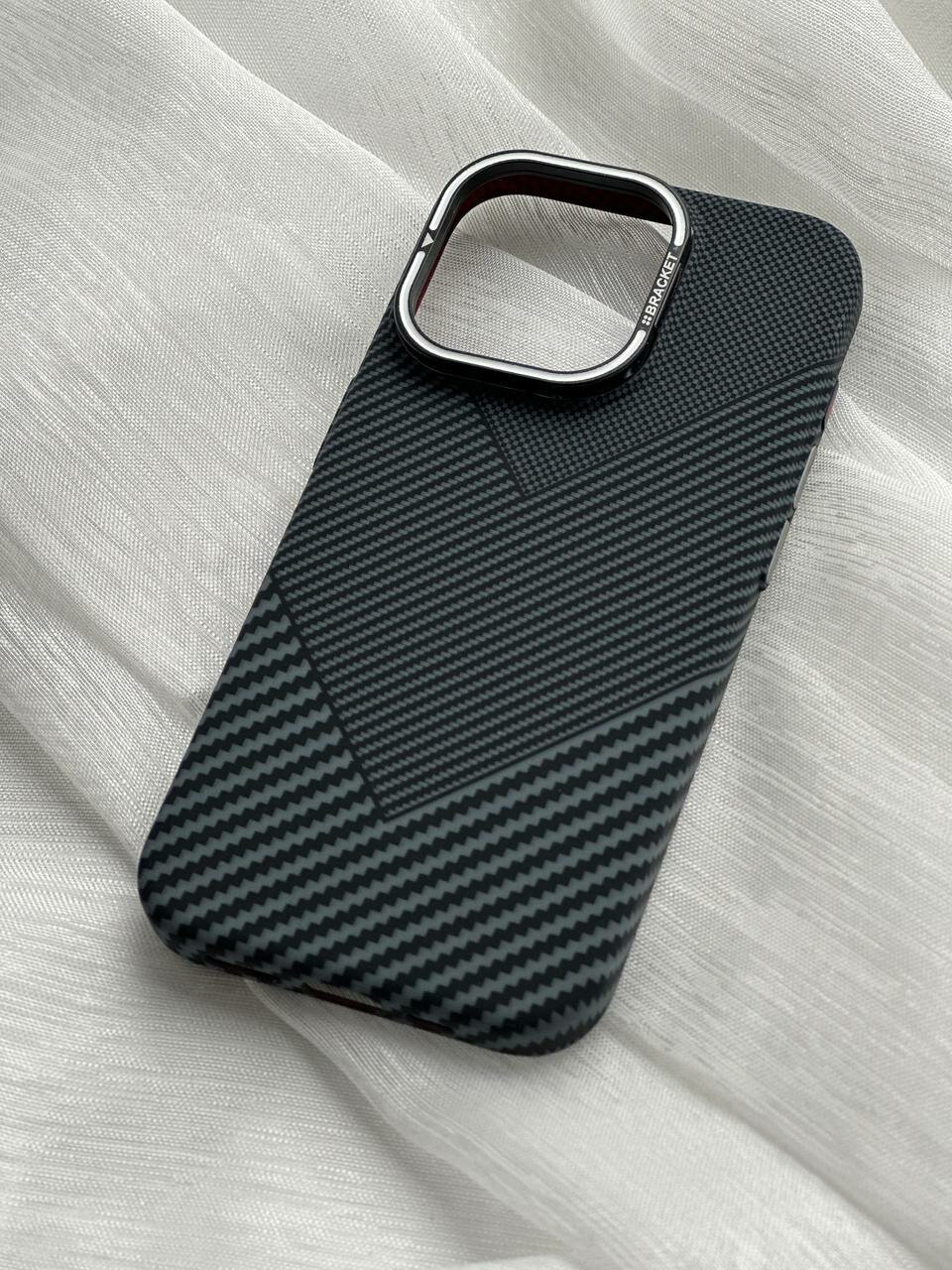 Чехол LUXO, для iPhone 15 Pro Max, с подставкой, имитация карбона/кевлара — фото 1