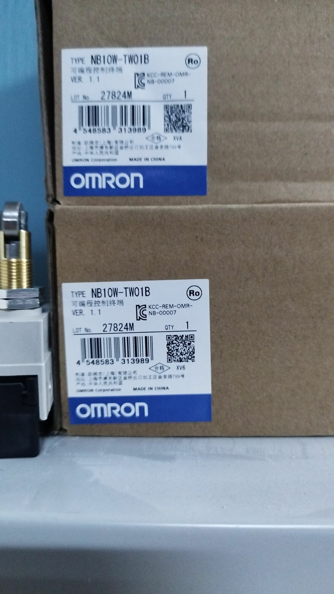 NB7W-TW01B-V1 панель оператора Омрон — фото 1