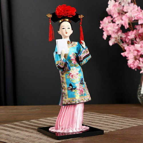 Кукла коллекционная Китаянка в национальном платье с письмом 32х12.5х12.5 см