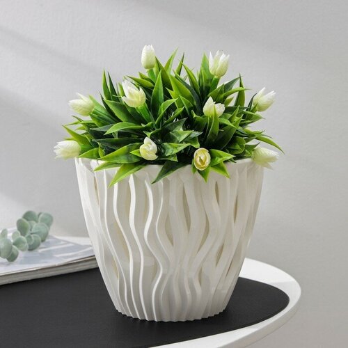 Кашпо для цветов со вставкой Вдохновение 3 л цвет белый 583₽