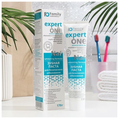 Зубная паста Expert One для безопасного отбеливания серии Family Cosmetics, 170 мл, 2 штуки