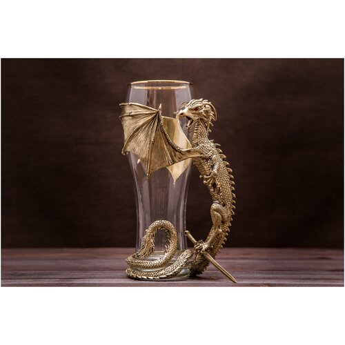 Подарочный бокал для пива Подарок знаку зодиака - дракон Пивной бокал в подарочной коробке Повелитель Дракон 10560₽