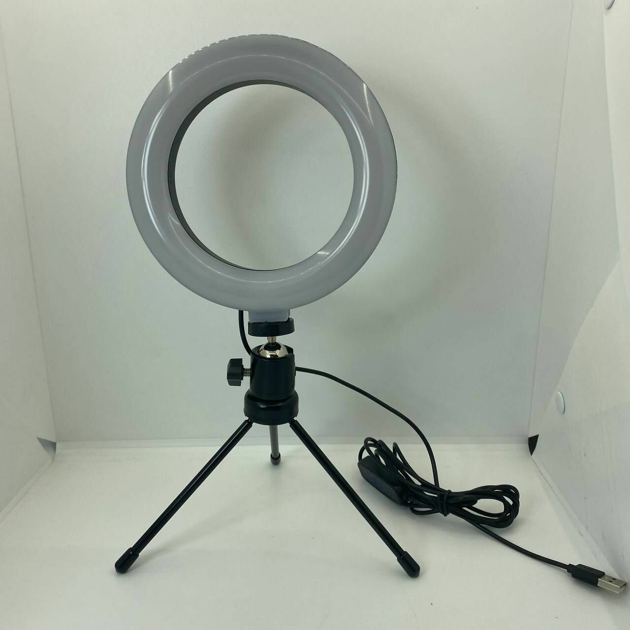 фото Кольцевая лампа 3 режима D-16.1