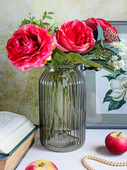 Стеклянная ваза для цветов 24 см