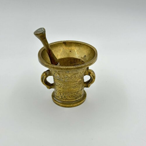 Ступка с пестиком для специй бронза литье Западная Европа 1980-1990 гг 10270₽