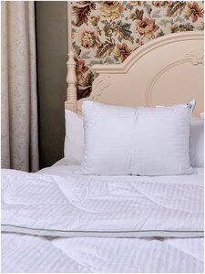 Фото Гипоаллергенная подушка для сна детская маленькая 50х70 бамбук, сатин, белый, 