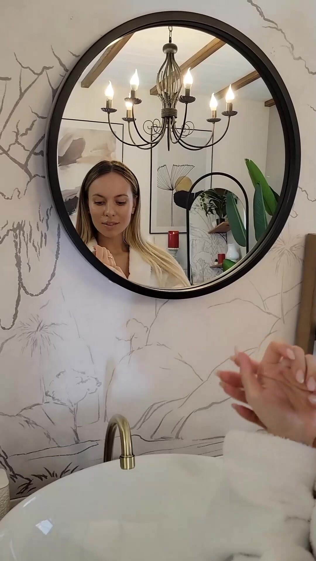 Увлажняющий крем Beauty Wave Professional для рук, ног и тела с мочевиной — фото 1
